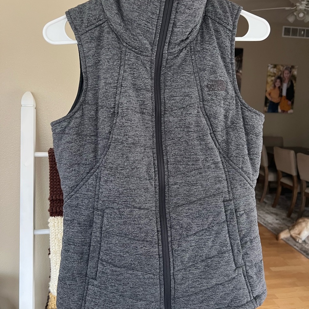 The Northface- Gray Sleeveless Zip-Up Vest